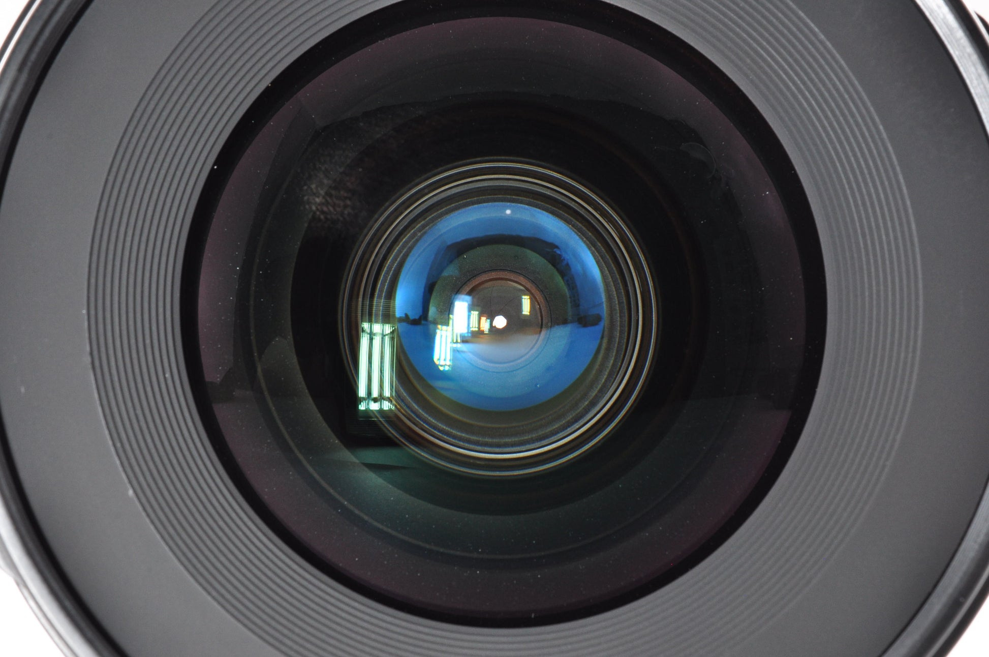 [N Mint] Nikon AF NIKKOR 20mm f/2.8 Wide Angle Lens
