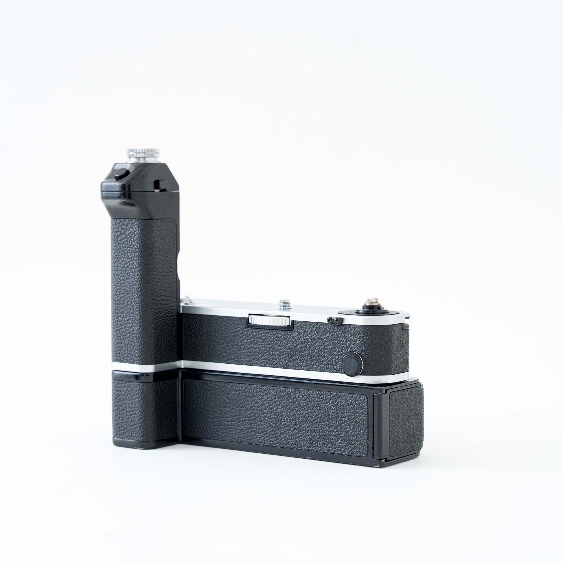 [Exc+4] Nikon MD-2 Motor Drive + MB-1 Battery Pack for F2