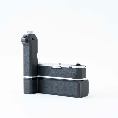 [Exc+4] Nikon MD-2 Motor Drive + MB-1 Battery Pack for F2