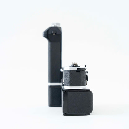 [Exc+4] Nikon MD-2 Motor Drive + MB-1 Battery Pack for F2