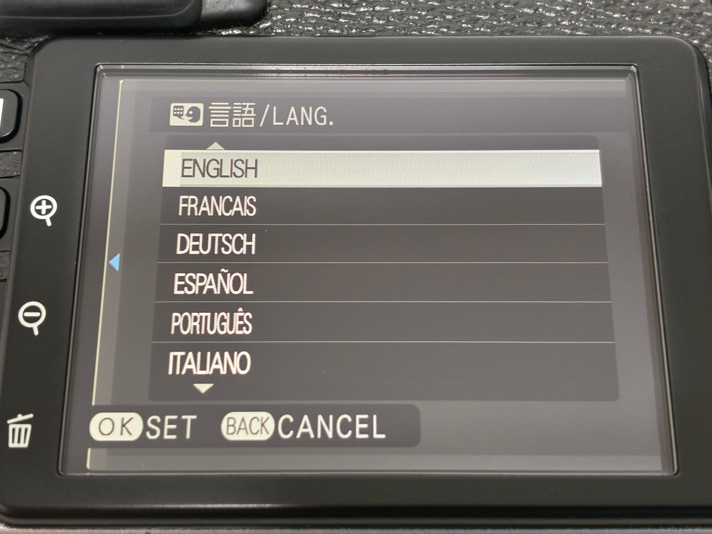 [Exc+5] FUJIFILM X-E1 Mirrorless Digital Camera