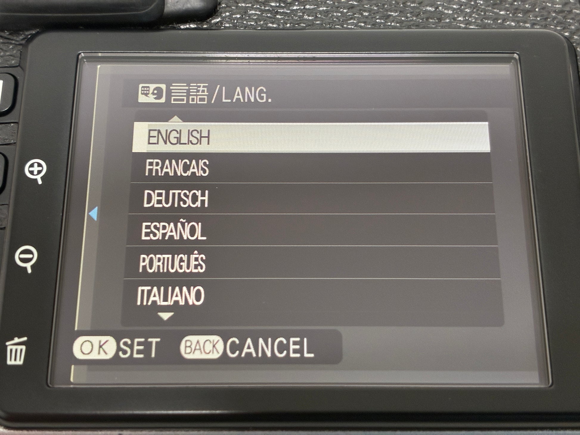 [Exc+5] FUJIFILM X-E1 Mirrorless Digital Camera