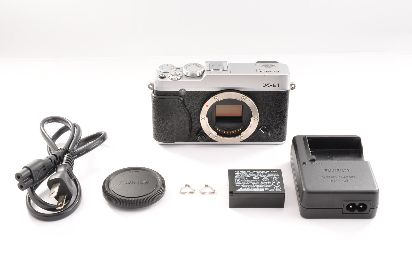 [Exc+5] FUJIFILM X-E1 Mirrorless Digital Camera