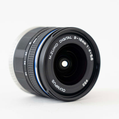 [Exc+5] Olympus OM-D E-M5 Mirrorless Digital Camera