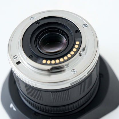 [Exc+5] Olympus OM-D E-M5 Mirrorless Digital Camera
