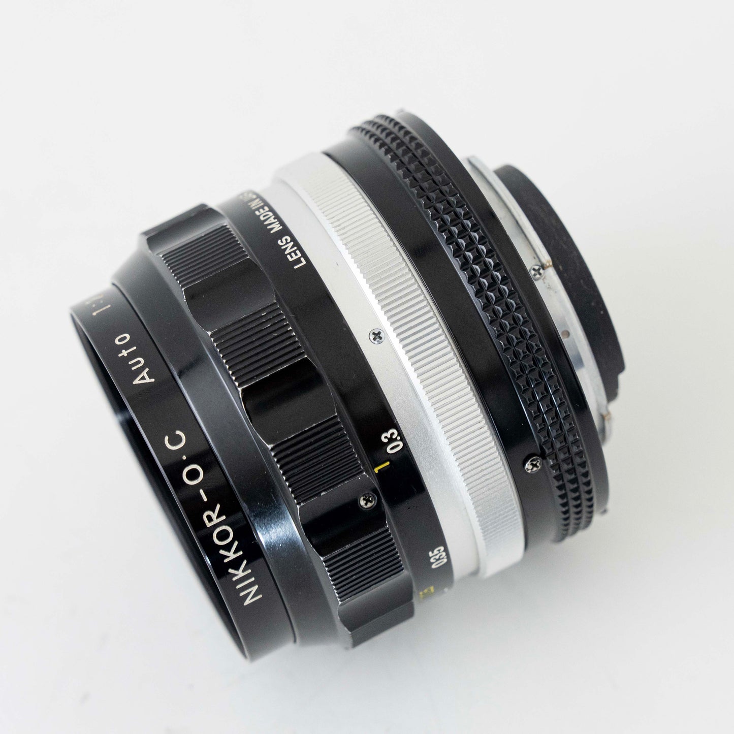 [Exc+4] Nikon Non-Ai NIKKOR-O.C Auto 35mm f/2 MF Lens