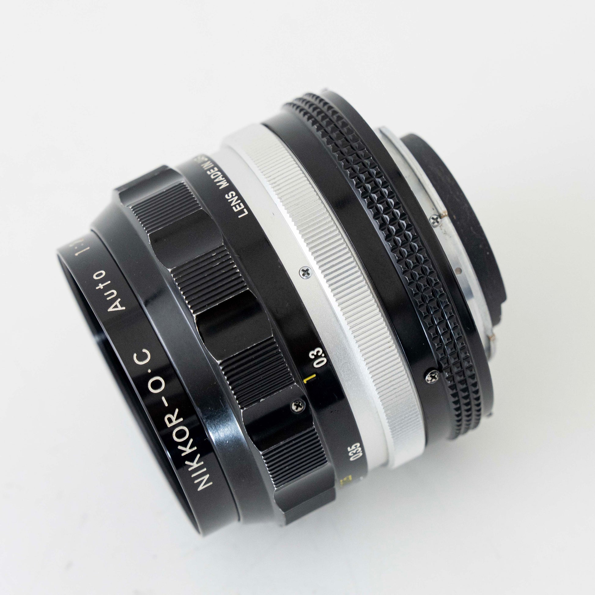 [Exc+4] Nikon Non-Ai NIKKOR-O.C Auto 35mm f/2 MF Lens