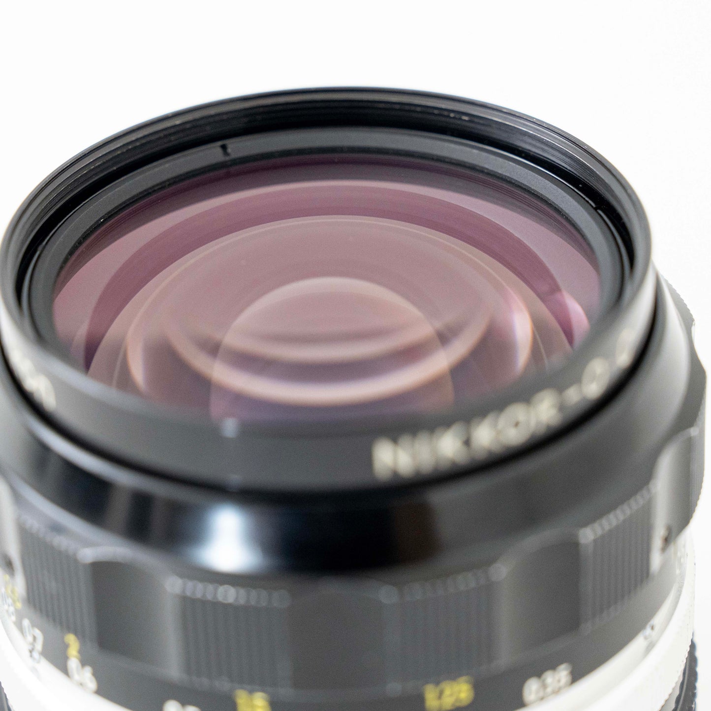 [Exc+4] Nikon Non-Ai NIKKOR-O.C Auto 35mm f/2 MF Lens