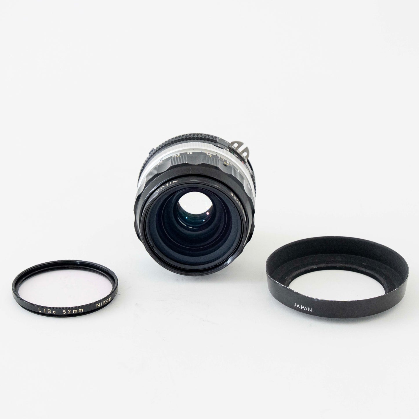 [Exc+4] Nikon Non-Ai NIKKOR-O.C Auto 35mm f/2 MF Lens