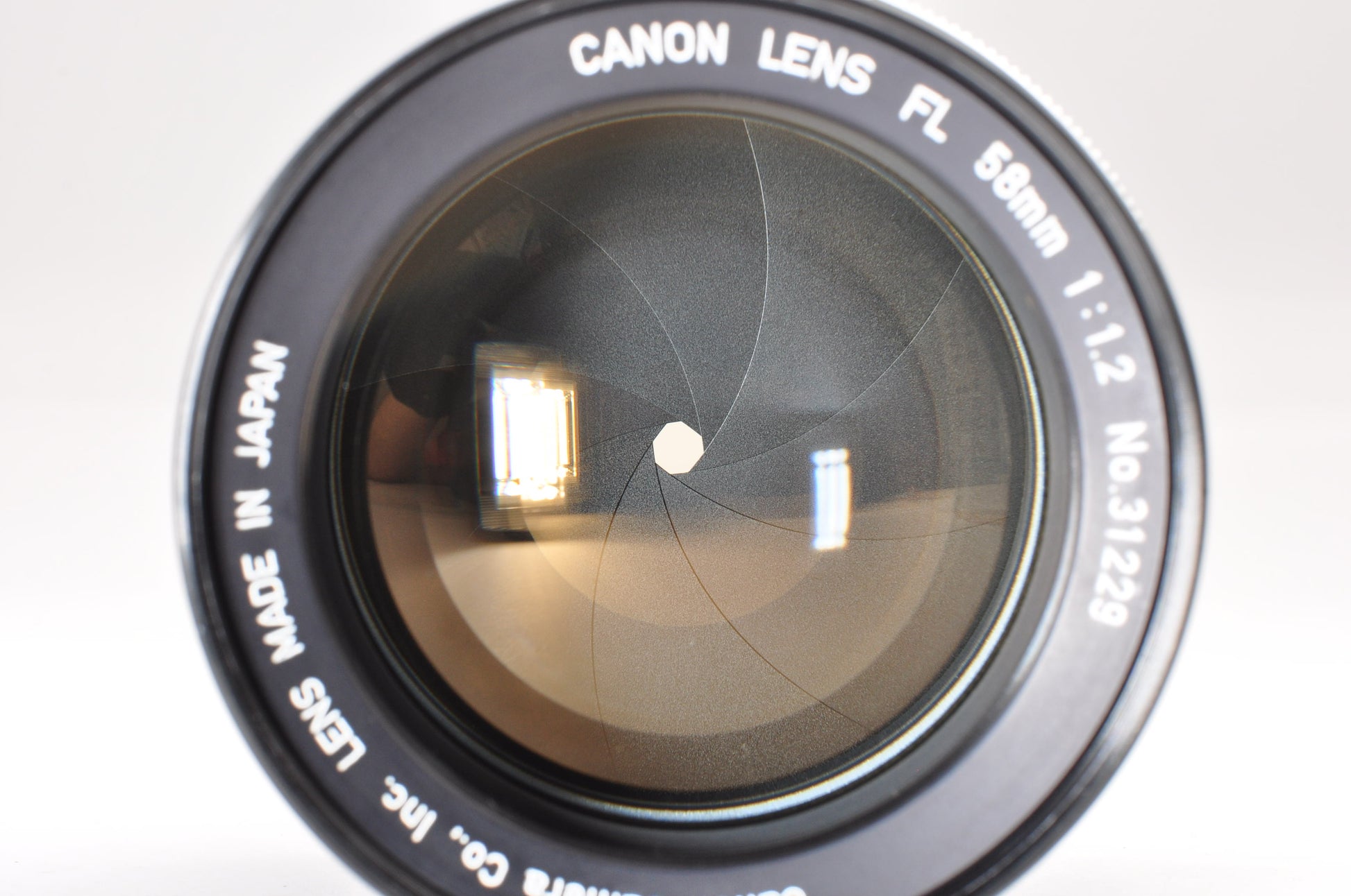 [Exc+5] Canon FL 58mm f/1.2 Lens