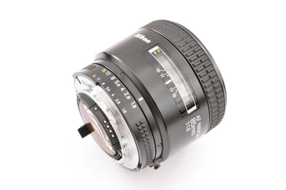 [Exc+5] Nikon AF NIKKOR 85mm f/1.8 Lens