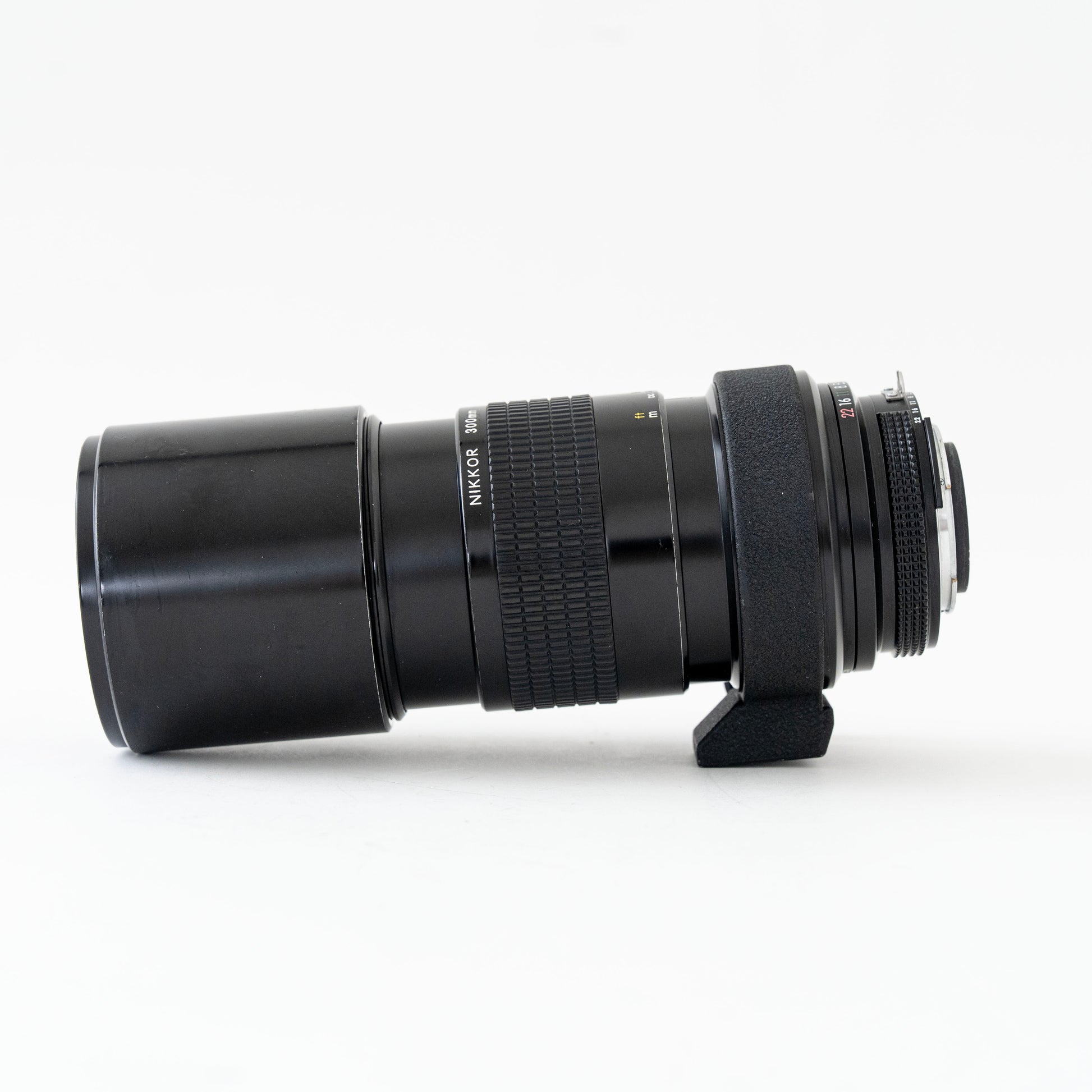 [Exc+5] Nikon Ai NIKKOR 300mm f/4.5 Telephoto Lens