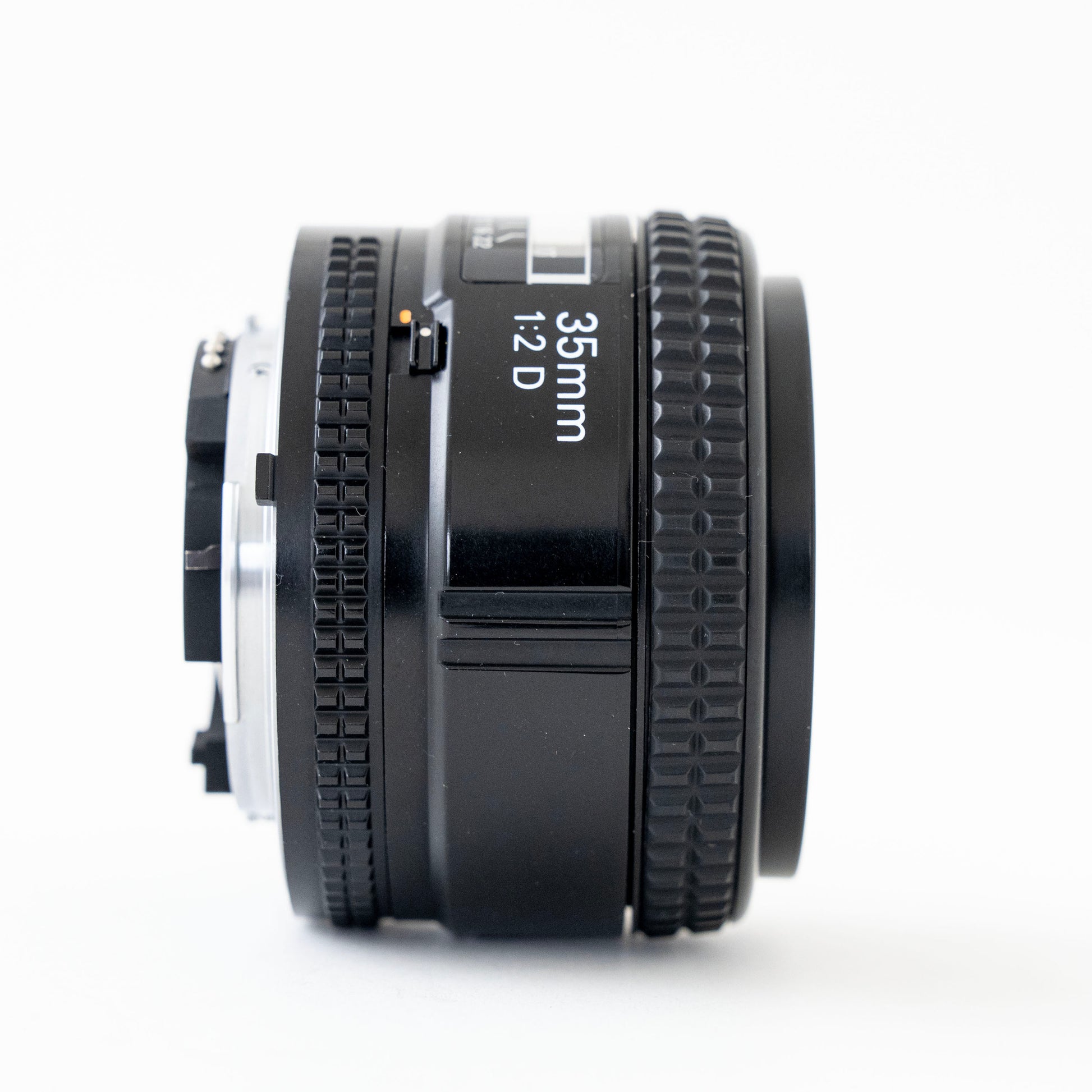 [Exc+5] Nikon AF NIKKOR 35mm f/2 D Lens