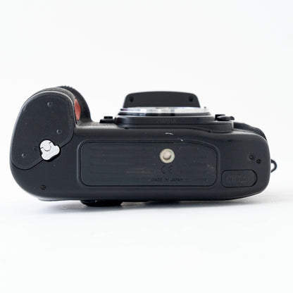 [Exc+5] Nikon F100 35mm SLR Film Camera