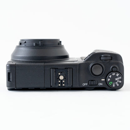 [N Mint] RICOH GXR + P10 28-300mm Lens + VF-2 Electronic Viewfinder