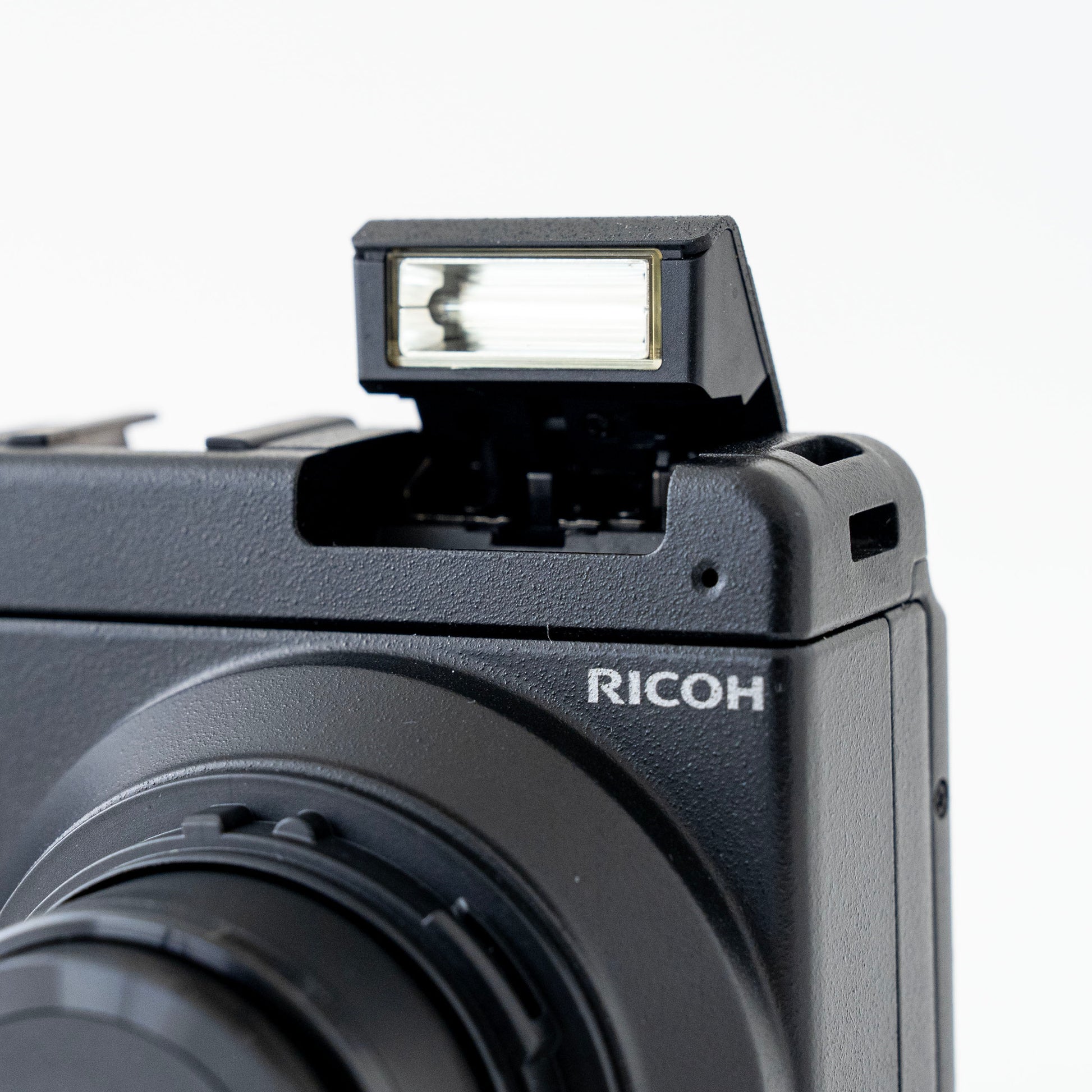 [N Mint] RICOH GXR + P10 28-300mm Lens + VF-2 Electronic Viewfinder
