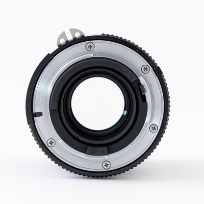[Exc+5] Nikon Ai NIKKOR 135mm f/2.8 Lens
