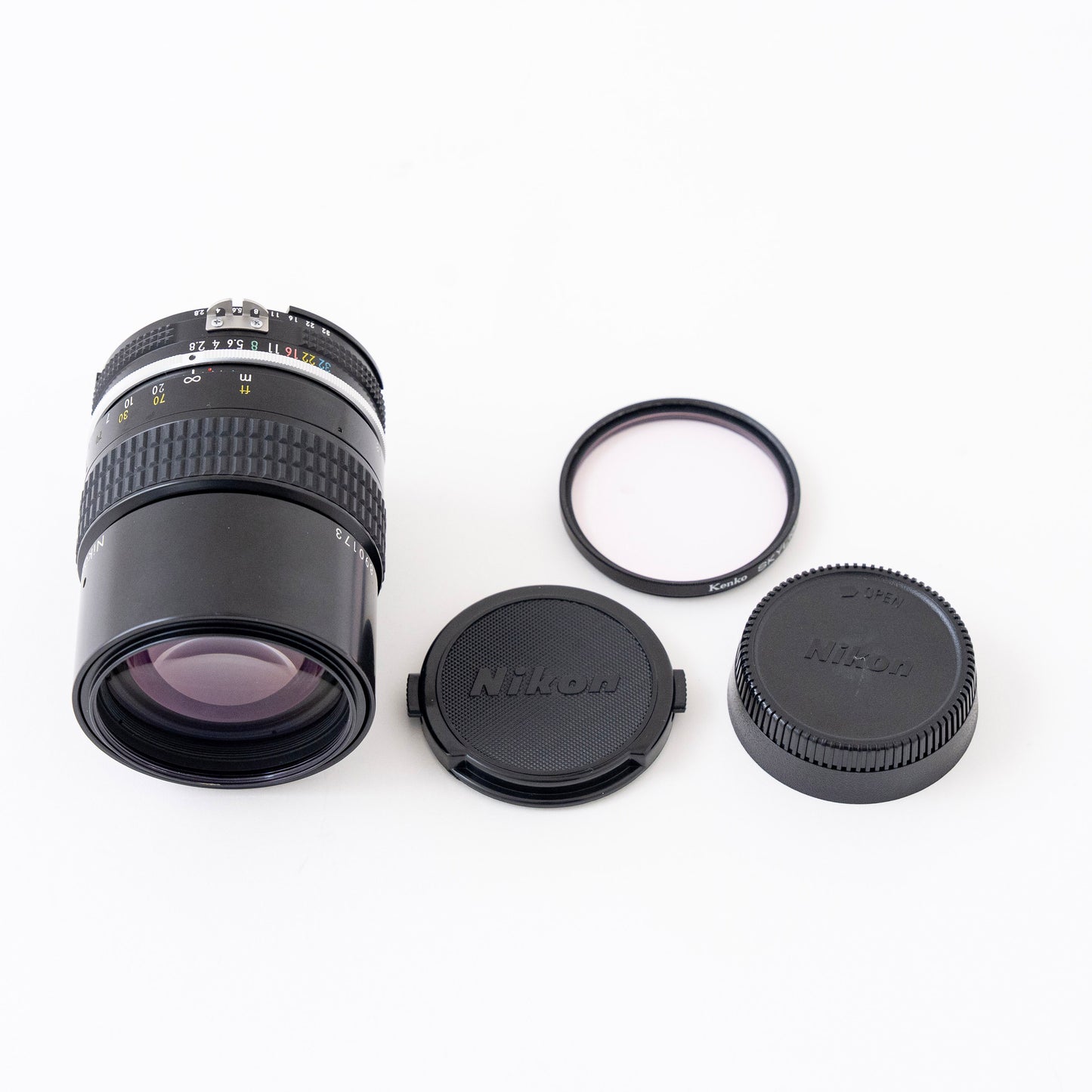 [Exc+5] Nikon Ai NIKKOR 135mm f/2.8 Lens