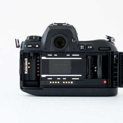 Nikon F100 35mm SLR Film Camera