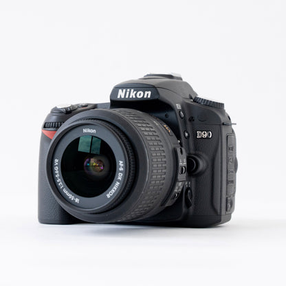 [N Mint] Nikon D90 Digital SLR SC:9,000 + AF-S DX NIKKOR 18-55mm f/3.5-5.6