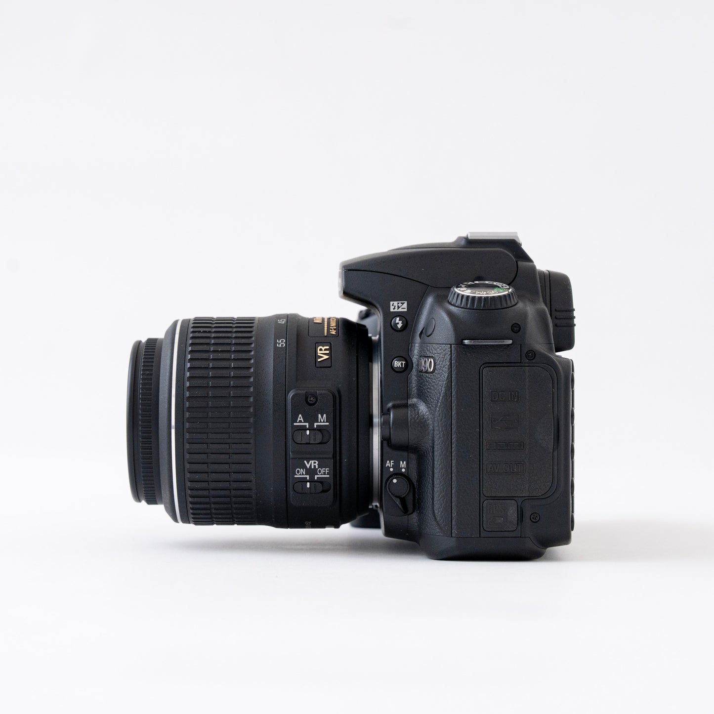 [N Mint] Nikon D90 Digital SLR SC:9,000 + AF-S DX NIKKOR 18-55mm f/3.5-5.6
