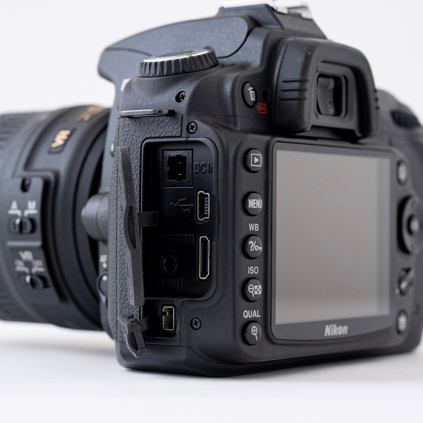 [N Mint] Nikon D90 Digital SLR SC:9,000 + AF-S DX NIKKOR 18-55mm f/3.5-5.6