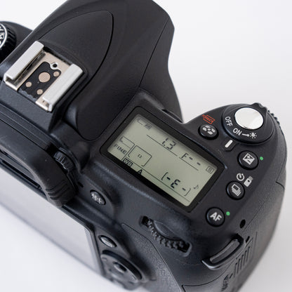 [N Mint] Nikon D90 Digital SLR SC:9,000 + AF-S DX NIKKOR 18-55mm f/3.5-5.6