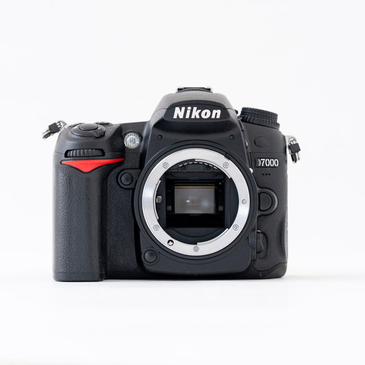 [N Mint] Nikon D7000 Digital SLR Camera SC:400