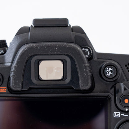 [N Mint] Nikon D7000 Digital SLR Camera SC:400