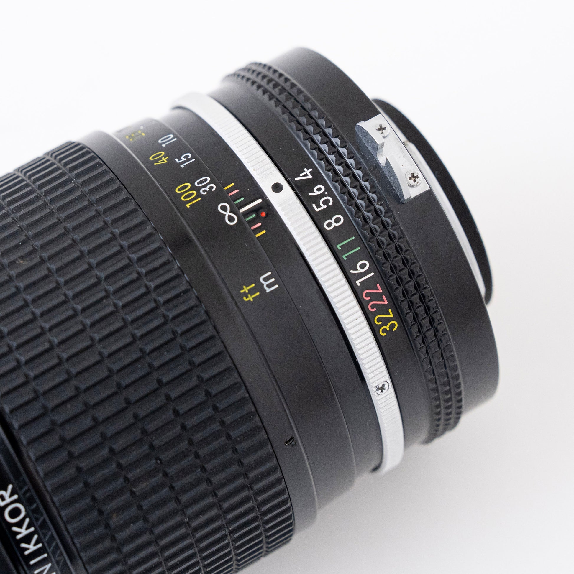 [Exc+5] Nikon Non-Ai NIKKOR 200mm f/4 Lens