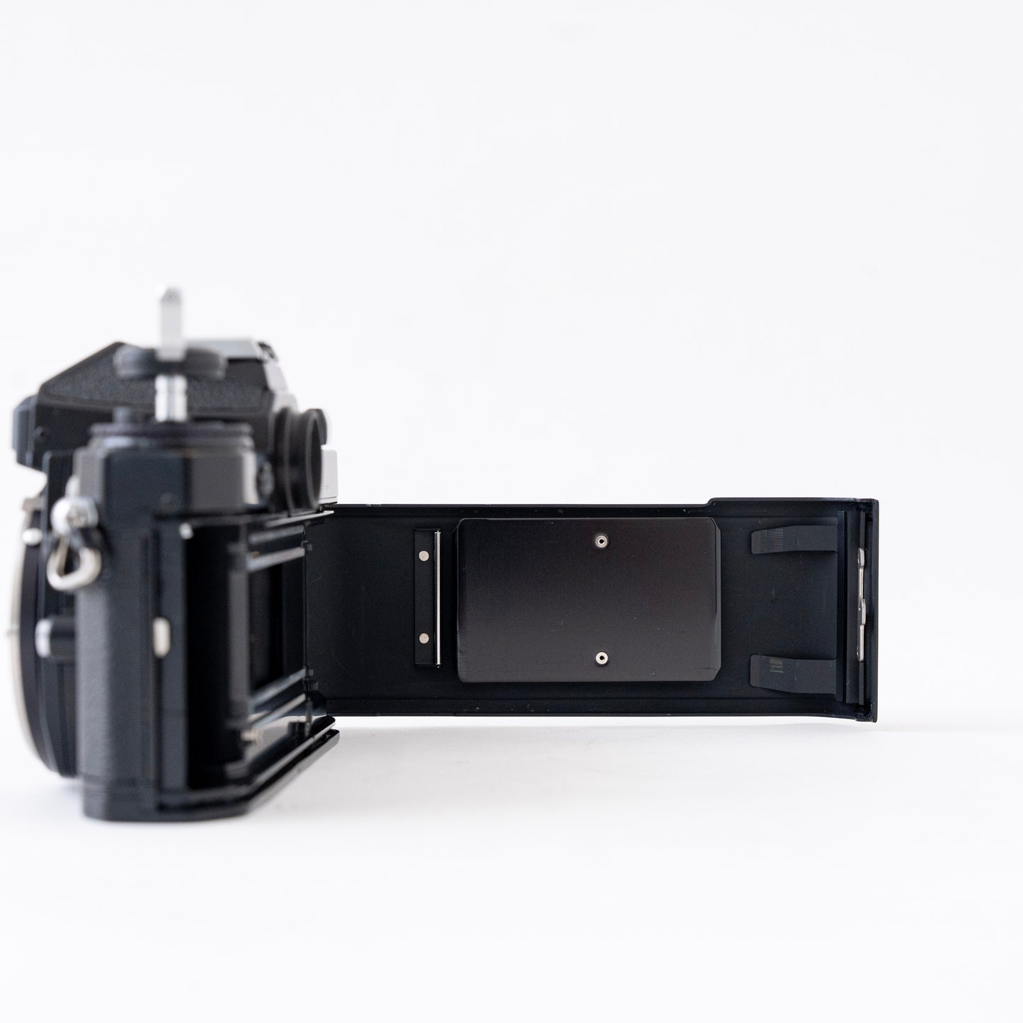 [Exc+5] Nikon FE Black + NIKKOR-N Auto 24mm f/2.8 Lens Ai Converted