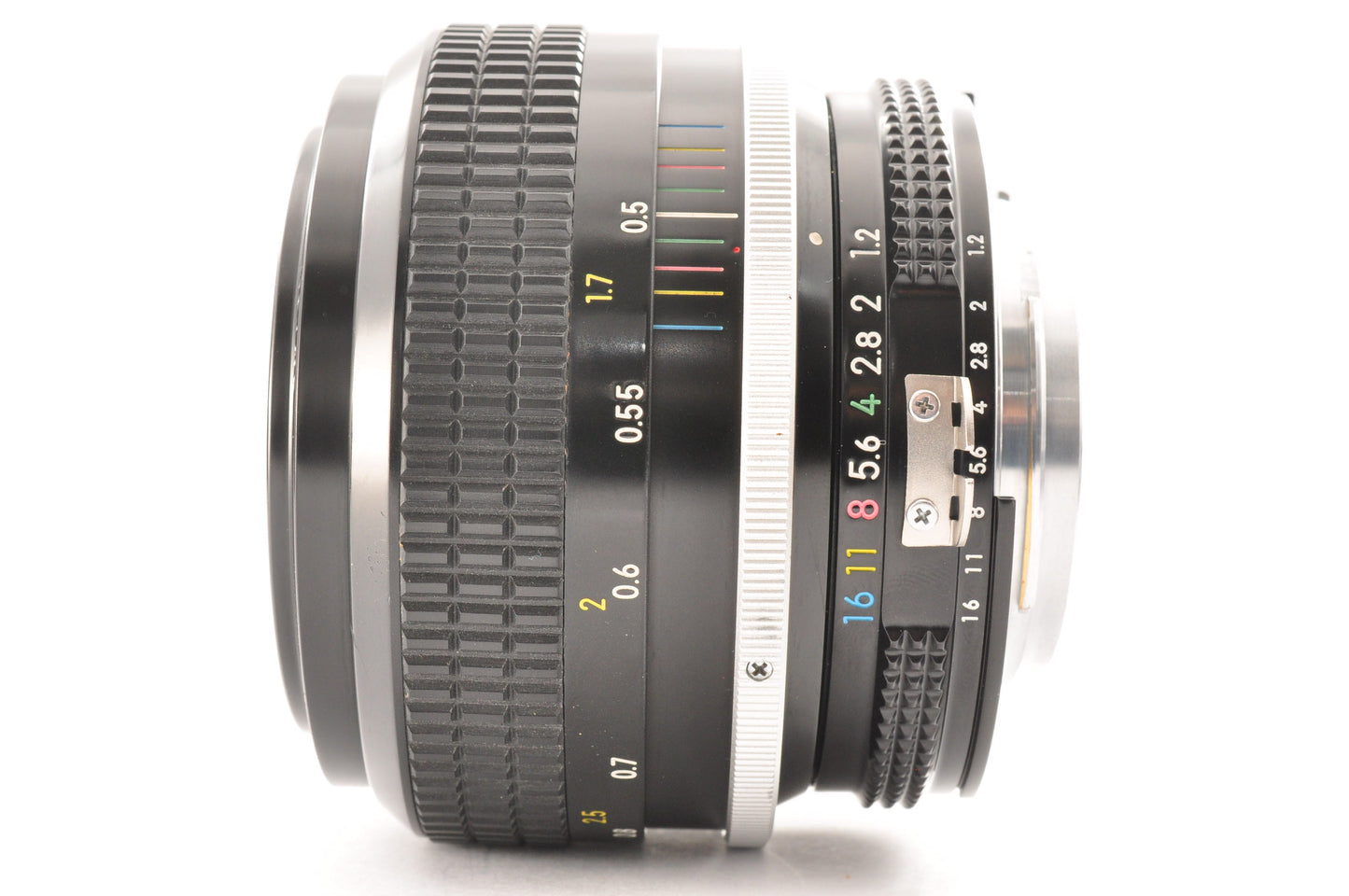 [Exc+5] Nikon Ai NIKKOR 55mm f/1.2 Lens
