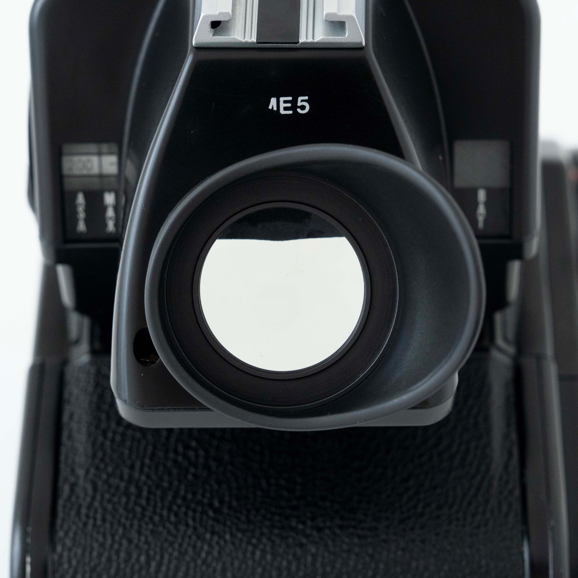 [Exc+5] Hasselblad 500C/M Medium Format Film Camera + PME5 Prism Finder