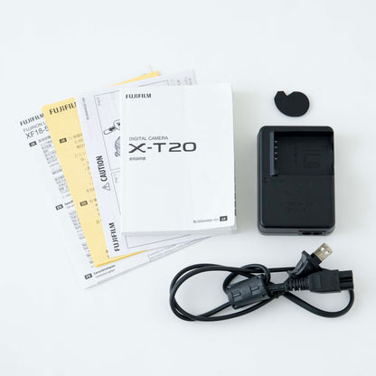 [N Mint] FUJIFILM X-T20 Silver SC:7,800 + XF 18-55mm + XC 50-230mm