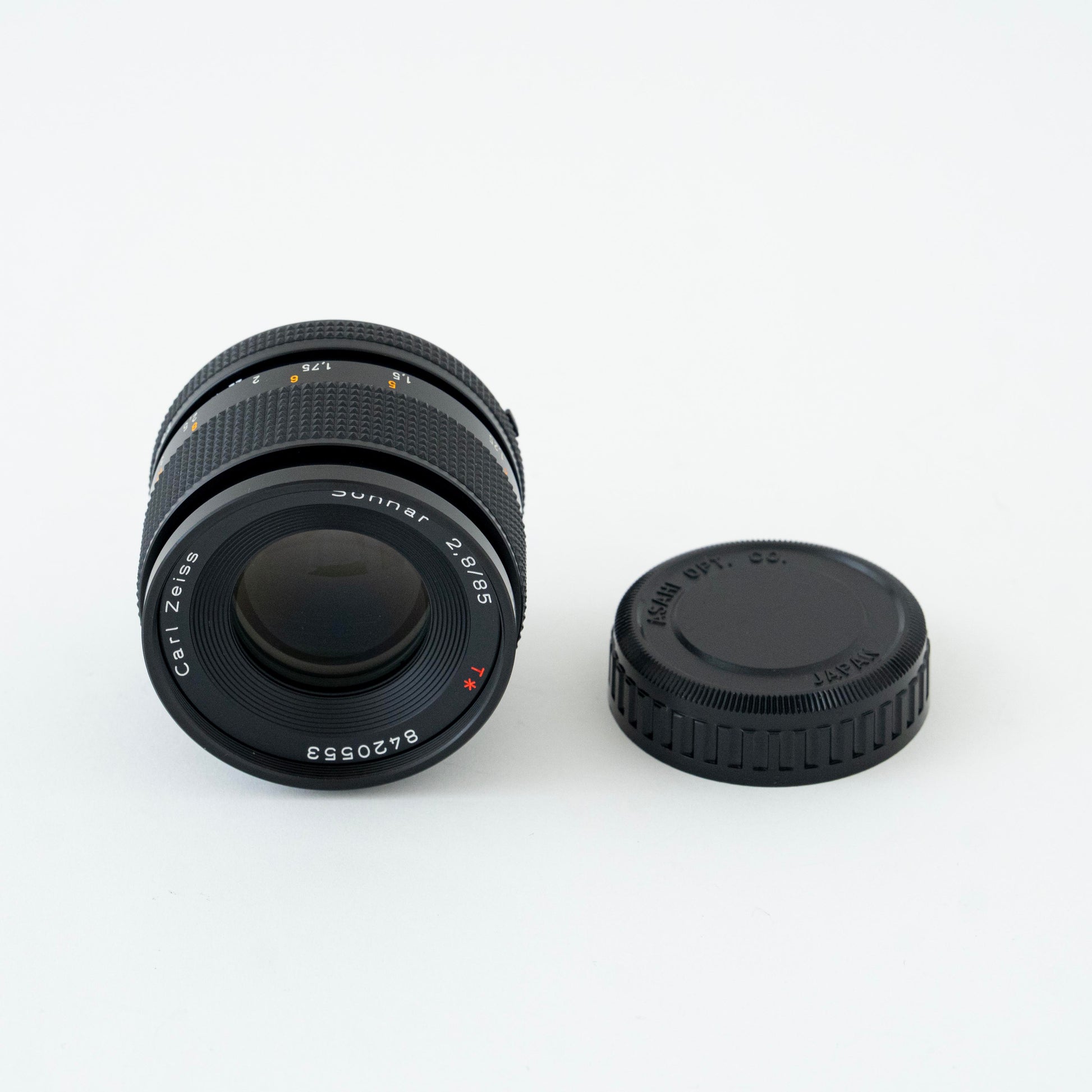 [N Mint] CONTAX Carl Zeiss Sonnar T* 85mm f/2.8 MMG MF Lens C/Y Mount