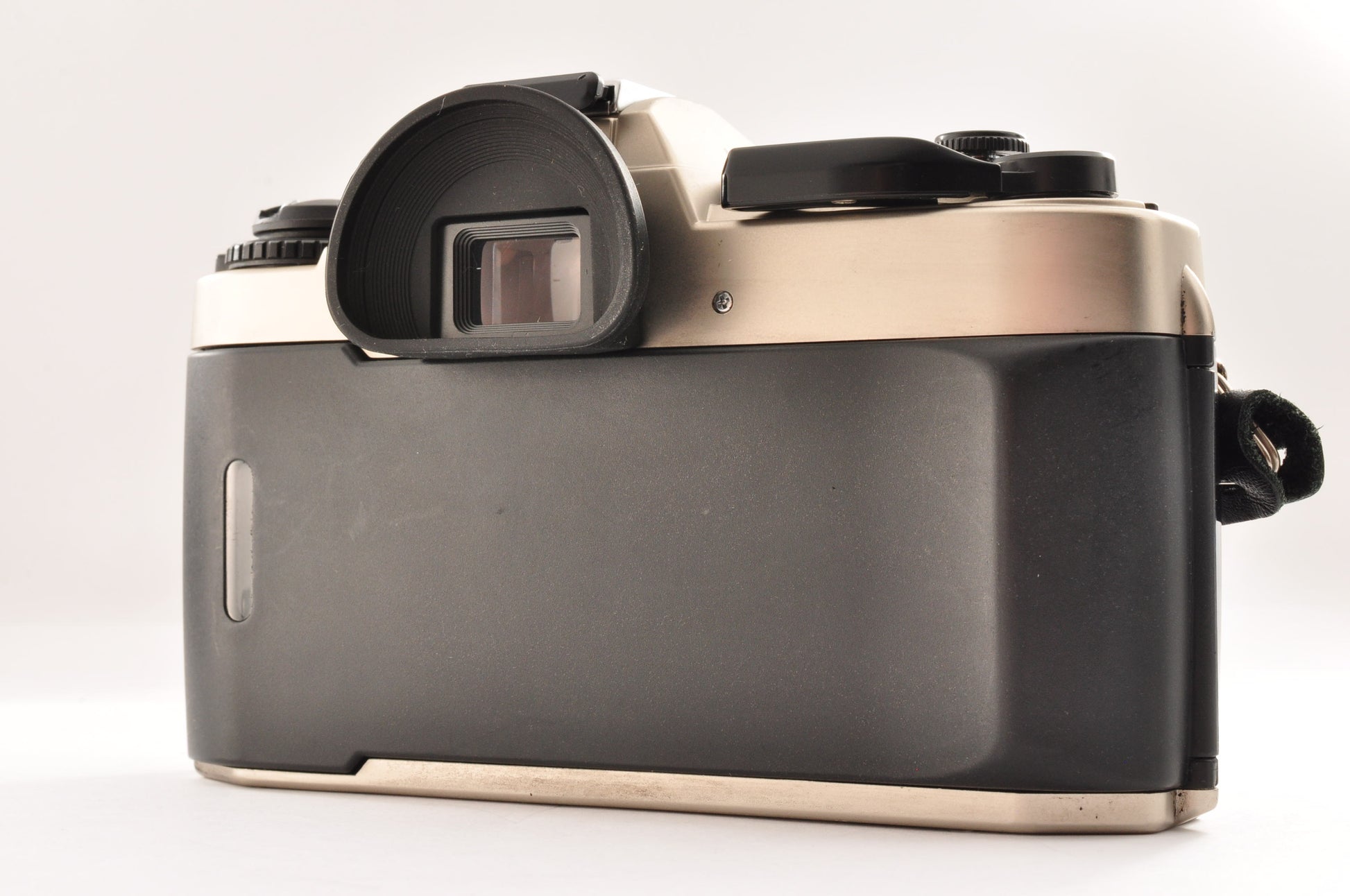 [Exc+5] Nikon FE10 35mm SLR Film Camera Body