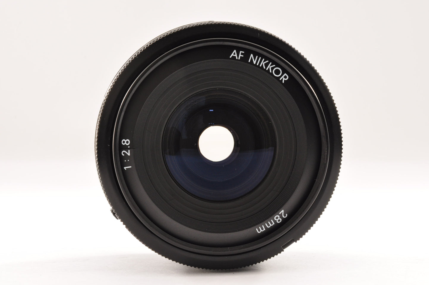 [Exc+4] Nikon AF NIKKOR 28mm f/2.8 Lens