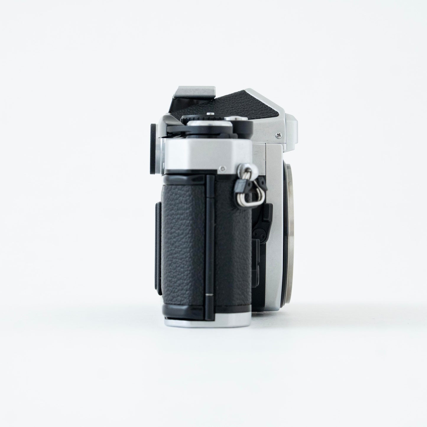 [Exc+5] Nikon FE2 Silver 35mm SLR Film Camera