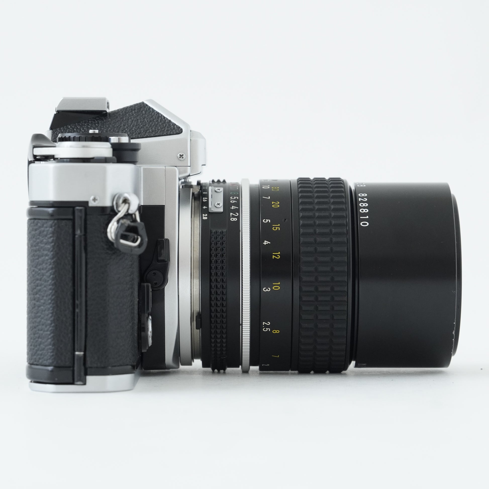 [Exc+5] Nikon FE Silver 35mm SLR Film Camera + Ai NIKKOR 135mm f/2.8