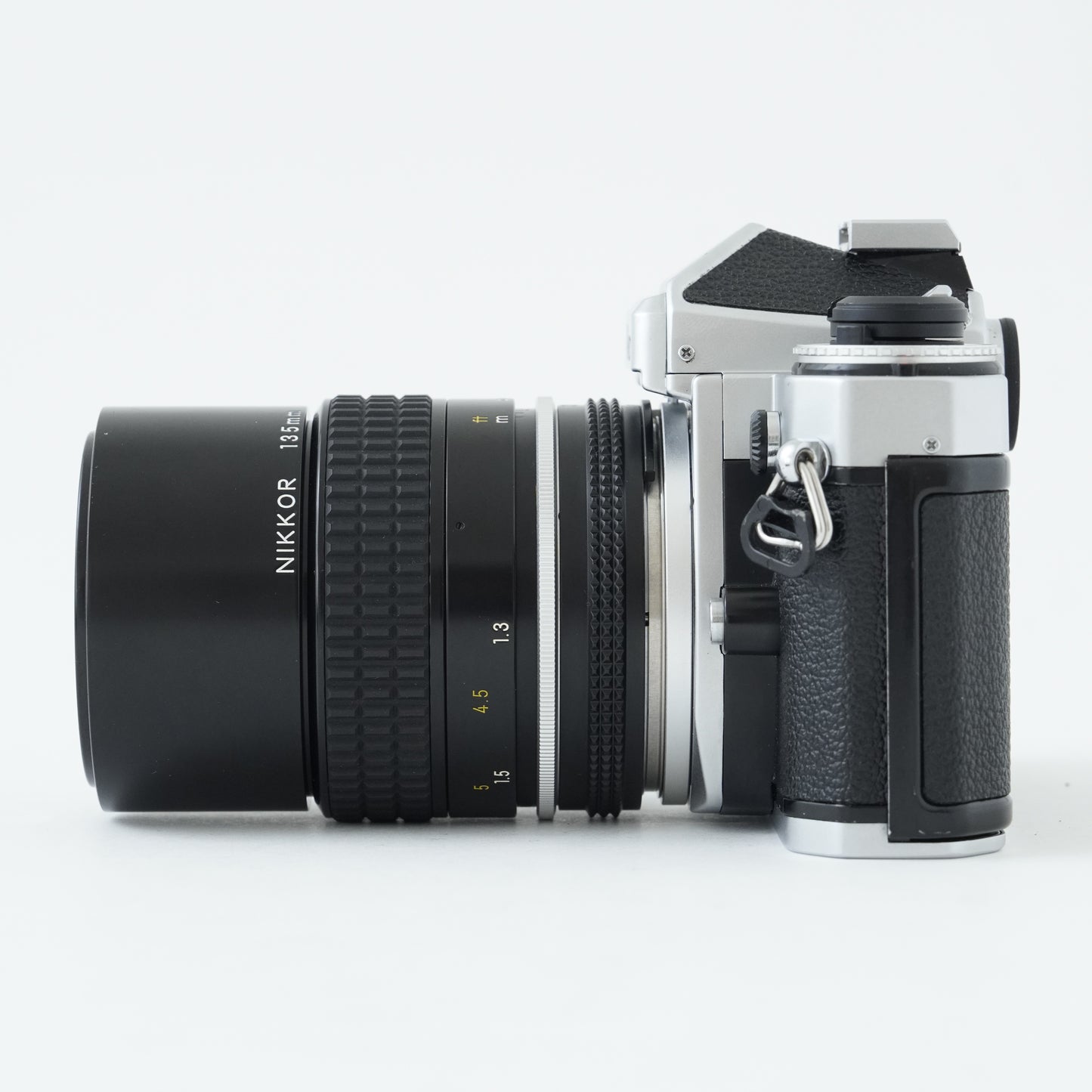 [Exc+5] Nikon FE Silver 35mm SLR Film Camera + Ai NIKKOR 135mm f/2.8