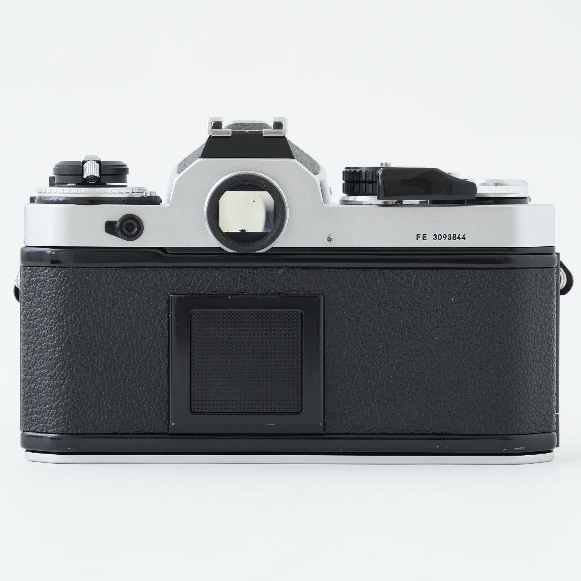 [Exc+5] Nikon FE Silver 35mm SLR Film Camera + Ai NIKKOR 135mm f/2.8