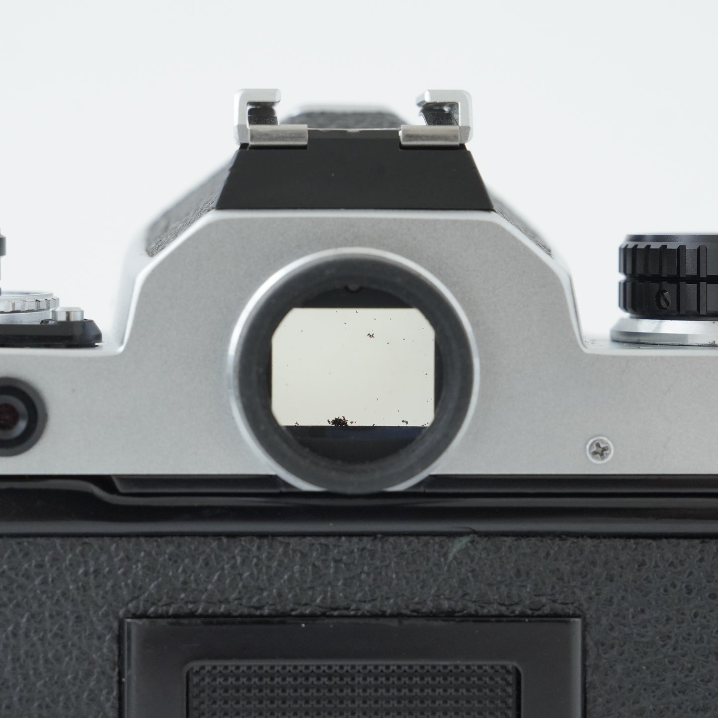 [Exc+5] Nikon FE Silver 35mm SLR Film Camera + Ai NIKKOR 135mm f/2.8