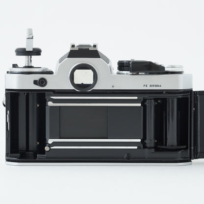 [Exc+5] Nikon FE Silver 35mm SLR Film Camera + Ai NIKKOR 135mm f/2.8