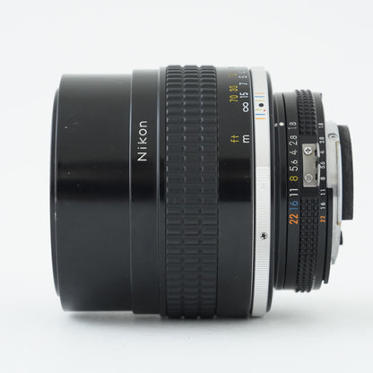 [Exc+5] Nikon Ai-S NIKKOR 105mm f/1.8 Telephoto Lens
