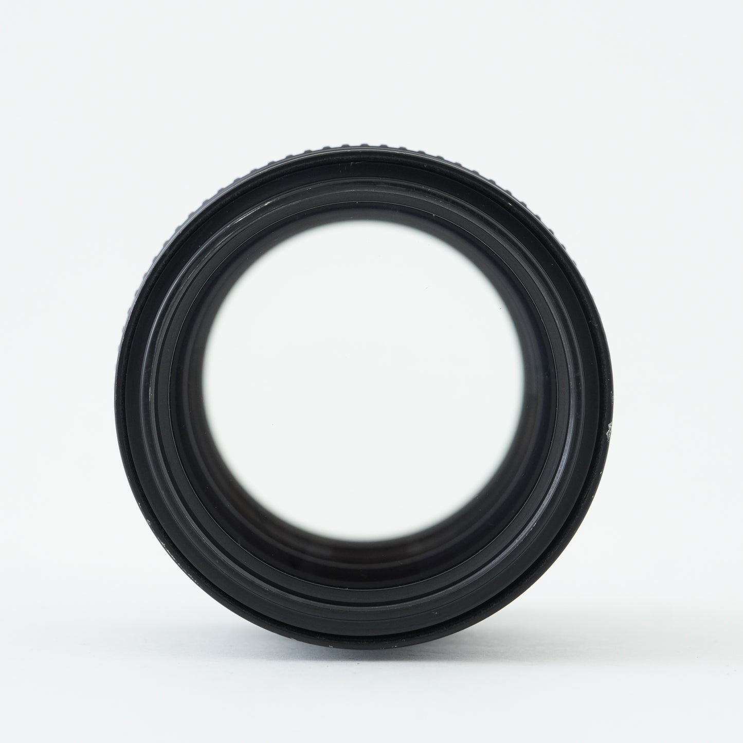 [Exc+5] Nikon Ai-S NIKKOR 105mm f/1.8 Telephoto Lens