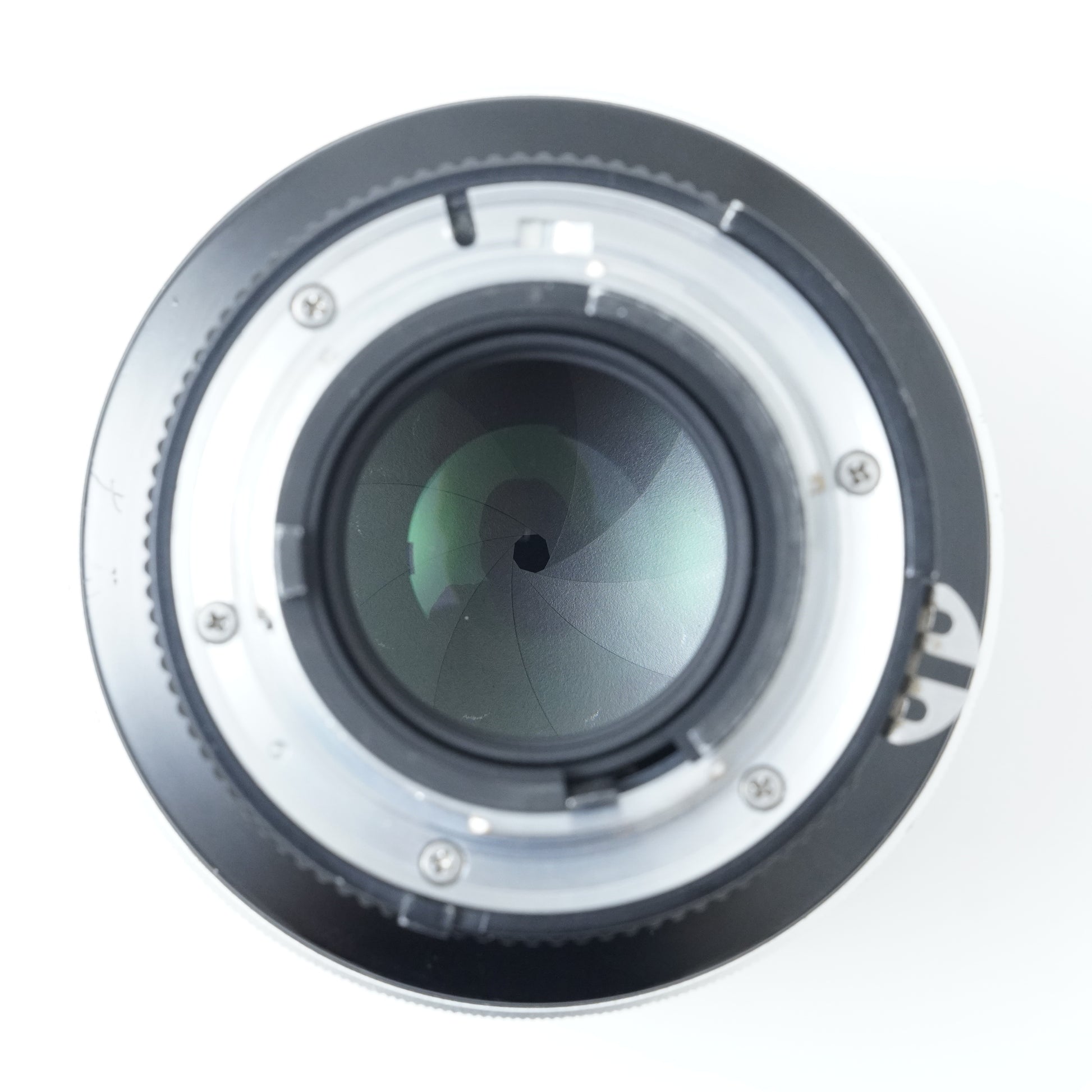 [Exc+5] Nikon Ai-S NIKKOR 105mm f/1.8 Telephoto Lens