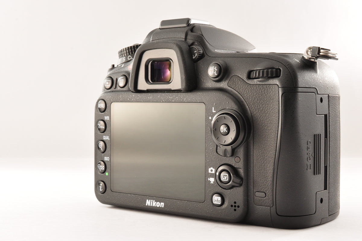 [Mint] Nikon D7100 AF-S DX NIKKOR 16-85mm f3.5-5.6G ED VR Kit SC:20