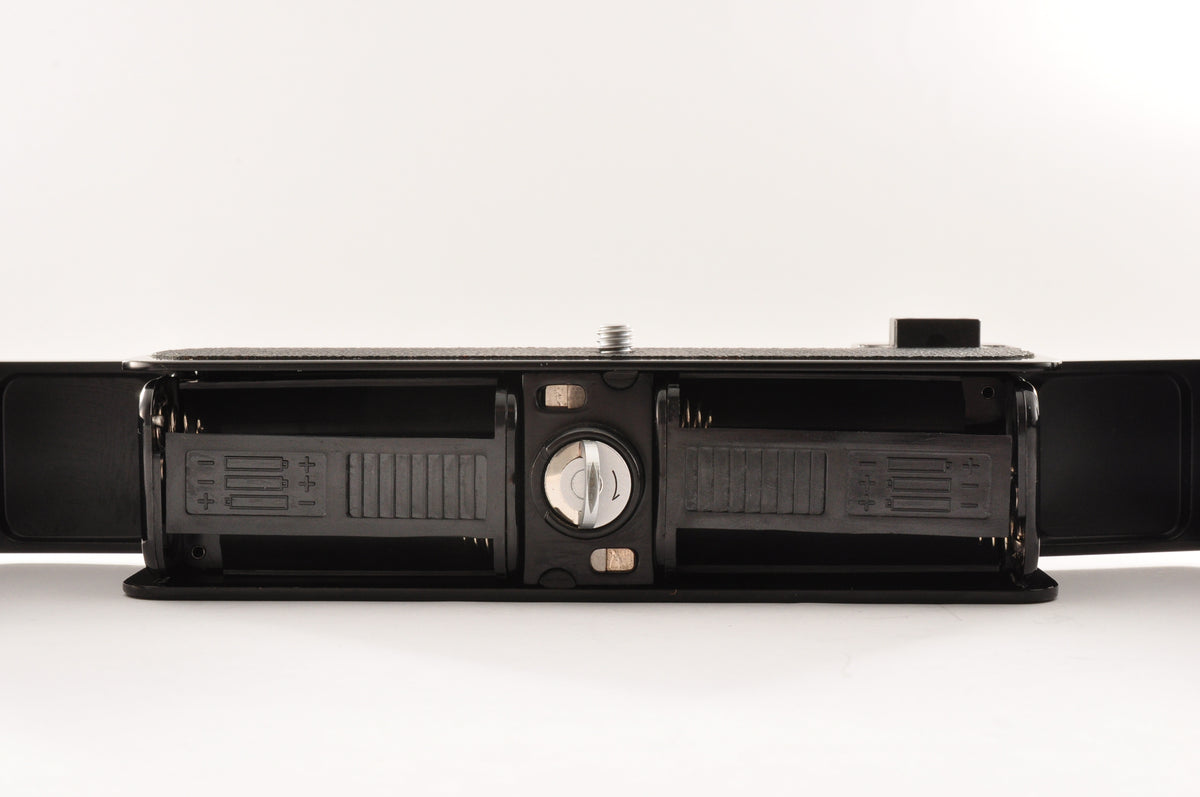 [Exc+5] Nikon MB-1 Battery Pack + MS-1 Battery Holders for F2 MD-1 MD-2