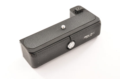 [Exc+5] Nikon MB-1 Battery Pack + MS-1 Battery Holders for F2 MD-1 MD-2