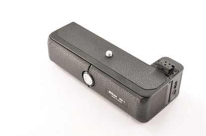 [Exc+5] Nikon MB-1 Battery Pack + MS-1 Battery Holders for F2 MD-1 MD-2